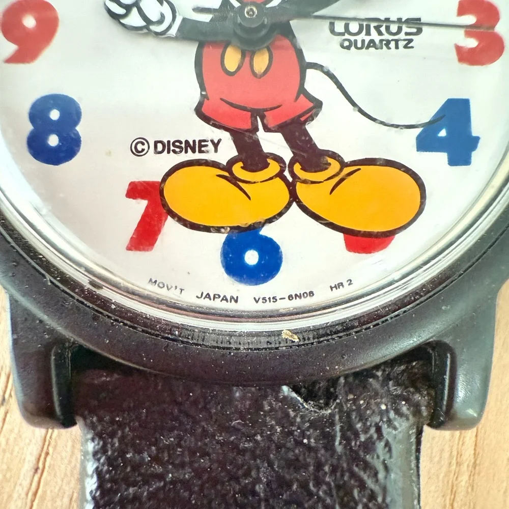 Vintage Lorus Disney Mickey Mouse moving arms watch NEW BATTERY